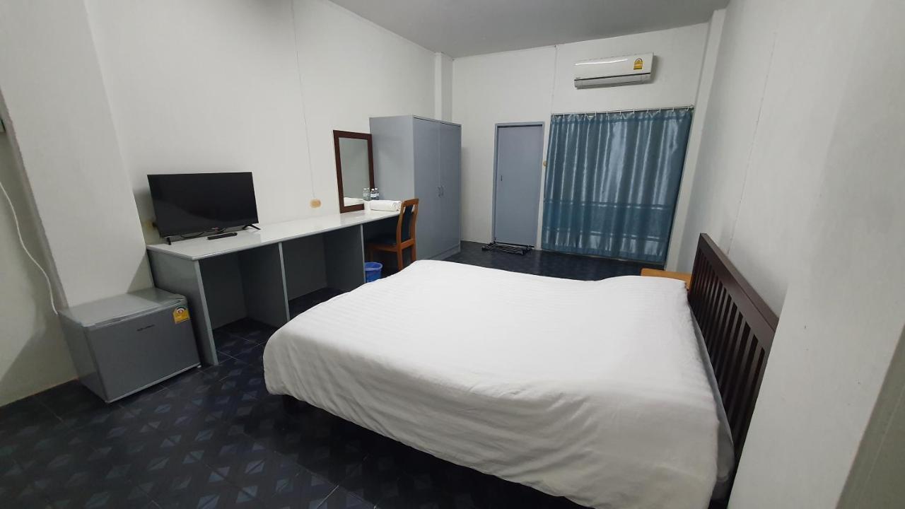 Monta Apartment Bangsaen Dış mekan fotoğraf